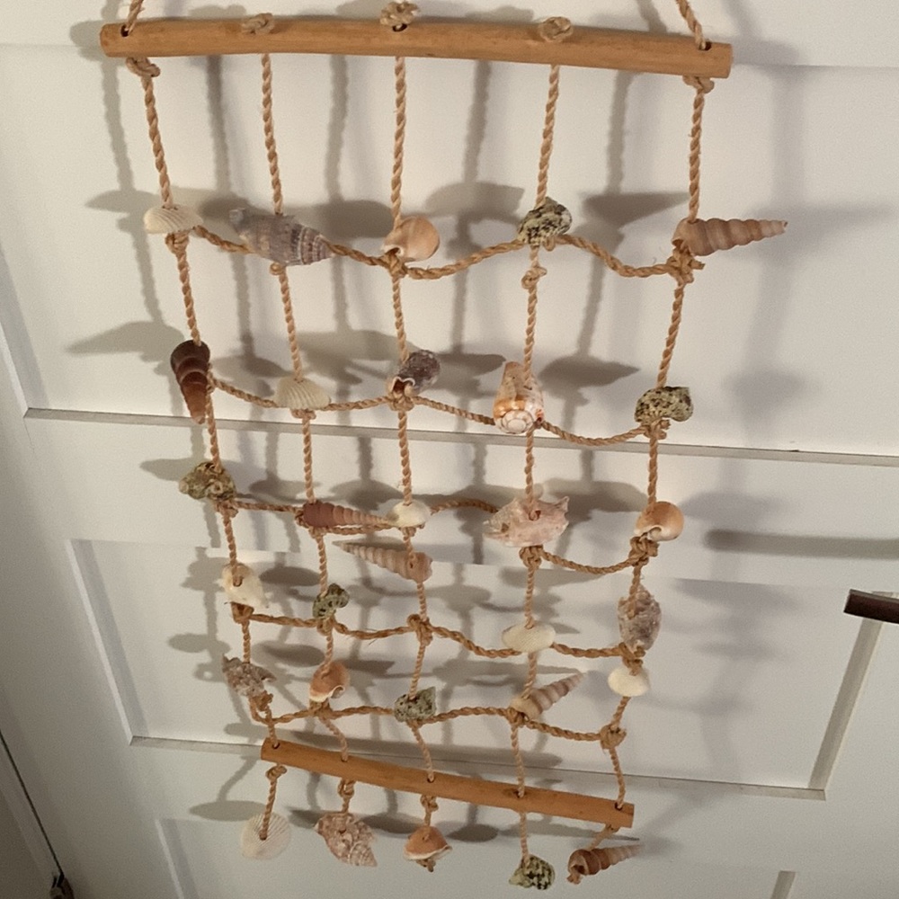 Seashell Ladder - Picture 2 of 12